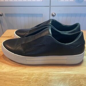 J SLIDES Womens Alara Slup On Leather Platform Sneakers Sz 7 Y2K 90’s